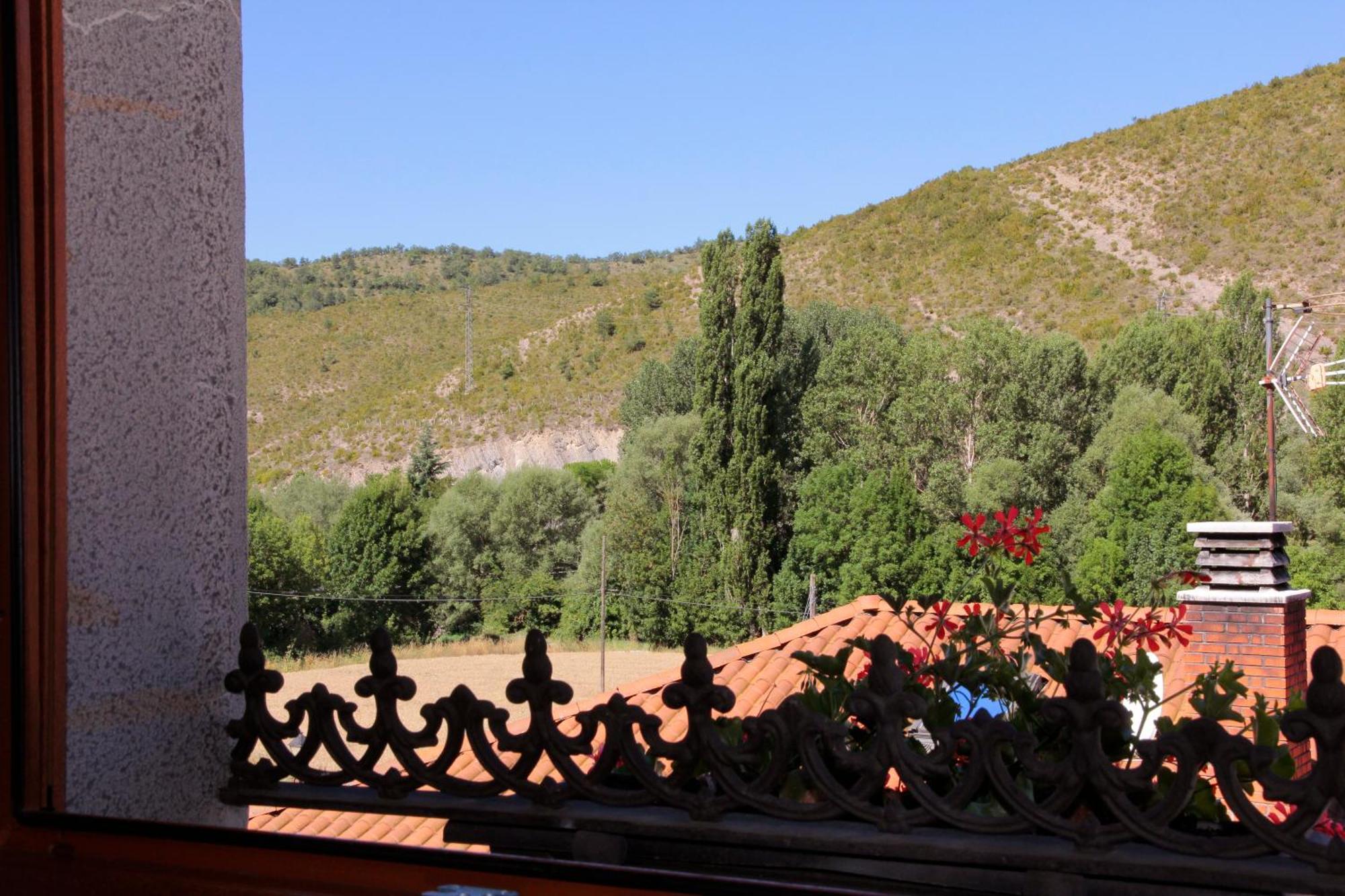 Casa Rural Juliana Ustes Екстериор снимка